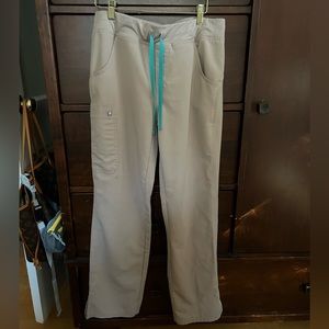 Figs Boulder color scrub bottoms